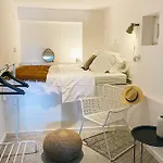 Boutique House Ika With Private Swimming Pool Villa *