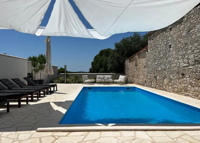 Boutique House Ika With Private Swimming Pool * Stankovci (Zadar)