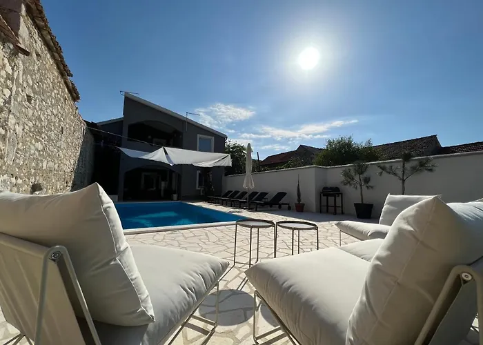 Villa Boutique House Ika With Private Swimming Pool *