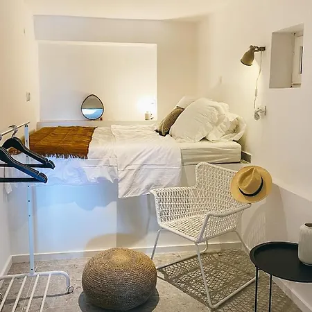 Boutique House Ika With Private Swimming Pool Villa *