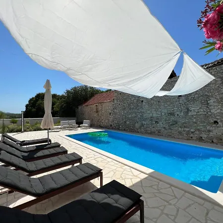 Boutique House Ika With Private Swimming Pool * Stankovci (Zadar)