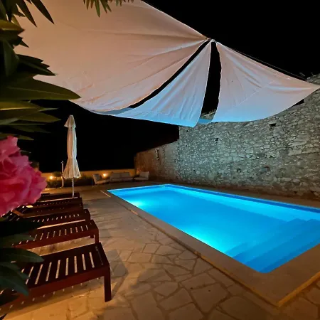 Villa Boutique House Ika With Private Swimming Pool *