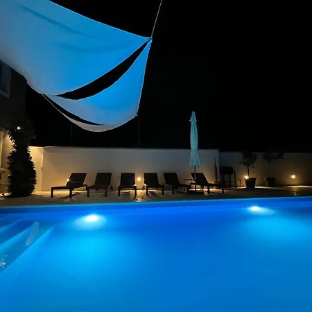 Boutique House Ika With Private Swimming Pool