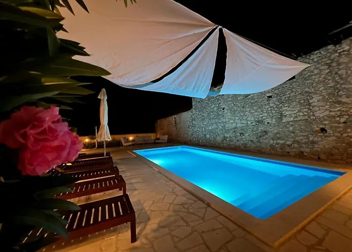 Villa Boutique House Ika With Private Swimming Pool *