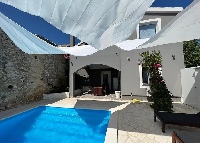 Boutique House Ika With Private Swimming Pool Вилла Stankovci (Zadar)